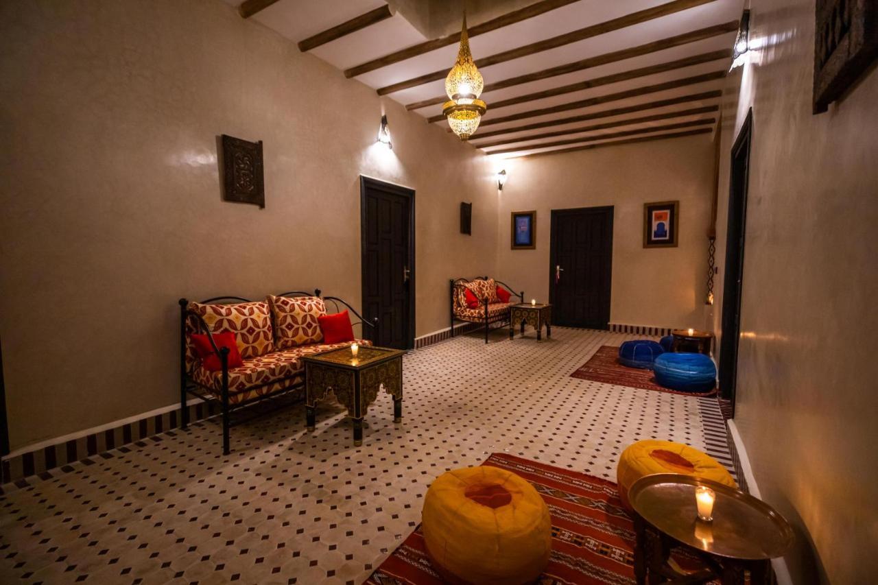 Riad Les Jardins De Мерзуга Экстерьер фото