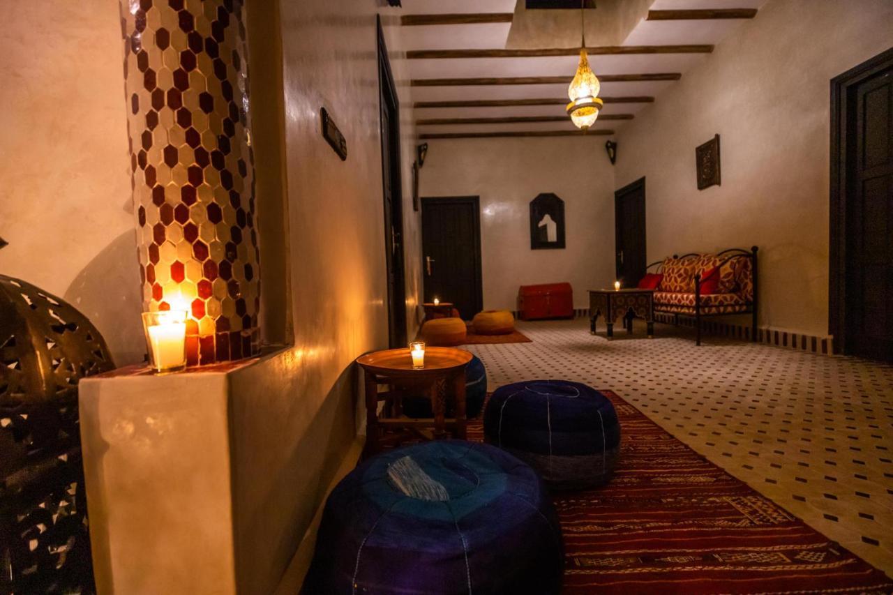 Riad Les Jardins De Мерзуга Экстерьер фото