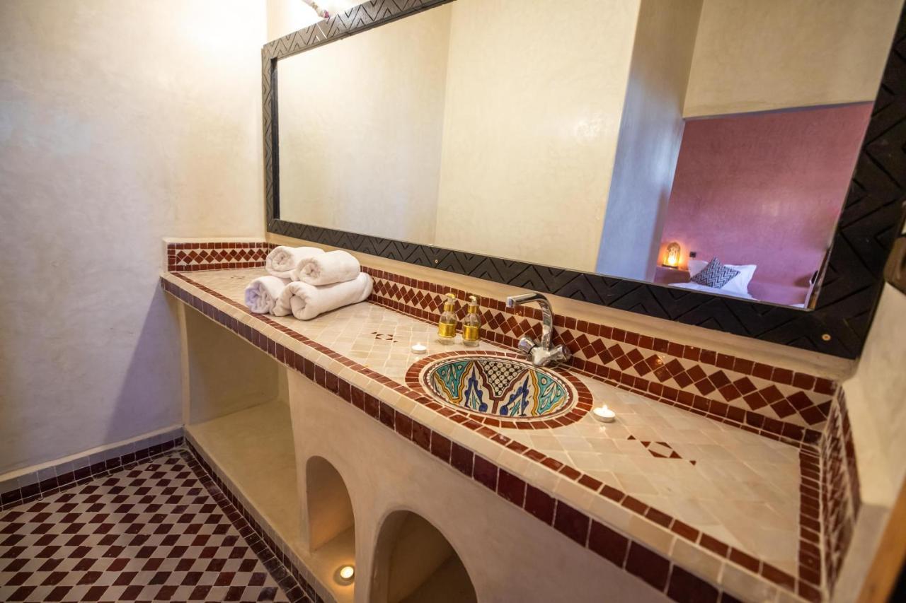 Riad Les Jardins De Мерзуга Экстерьер фото