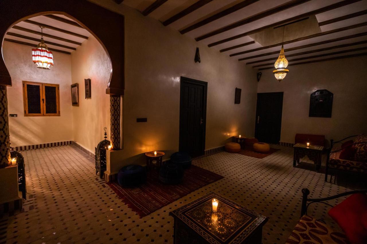 Riad Les Jardins De Мерзуга Экстерьер фото
