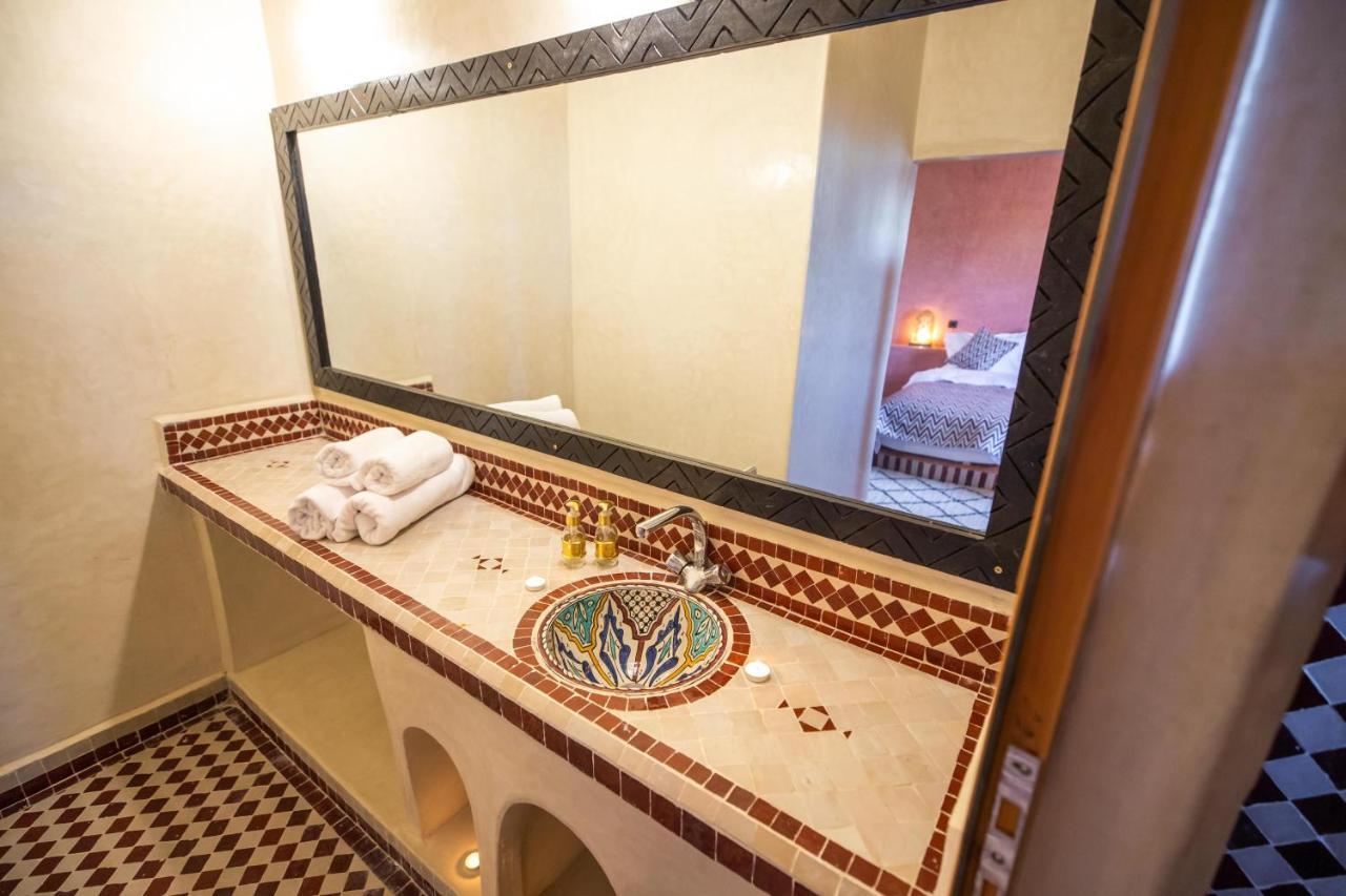 Riad Les Jardins De Мерзуга Экстерьер фото