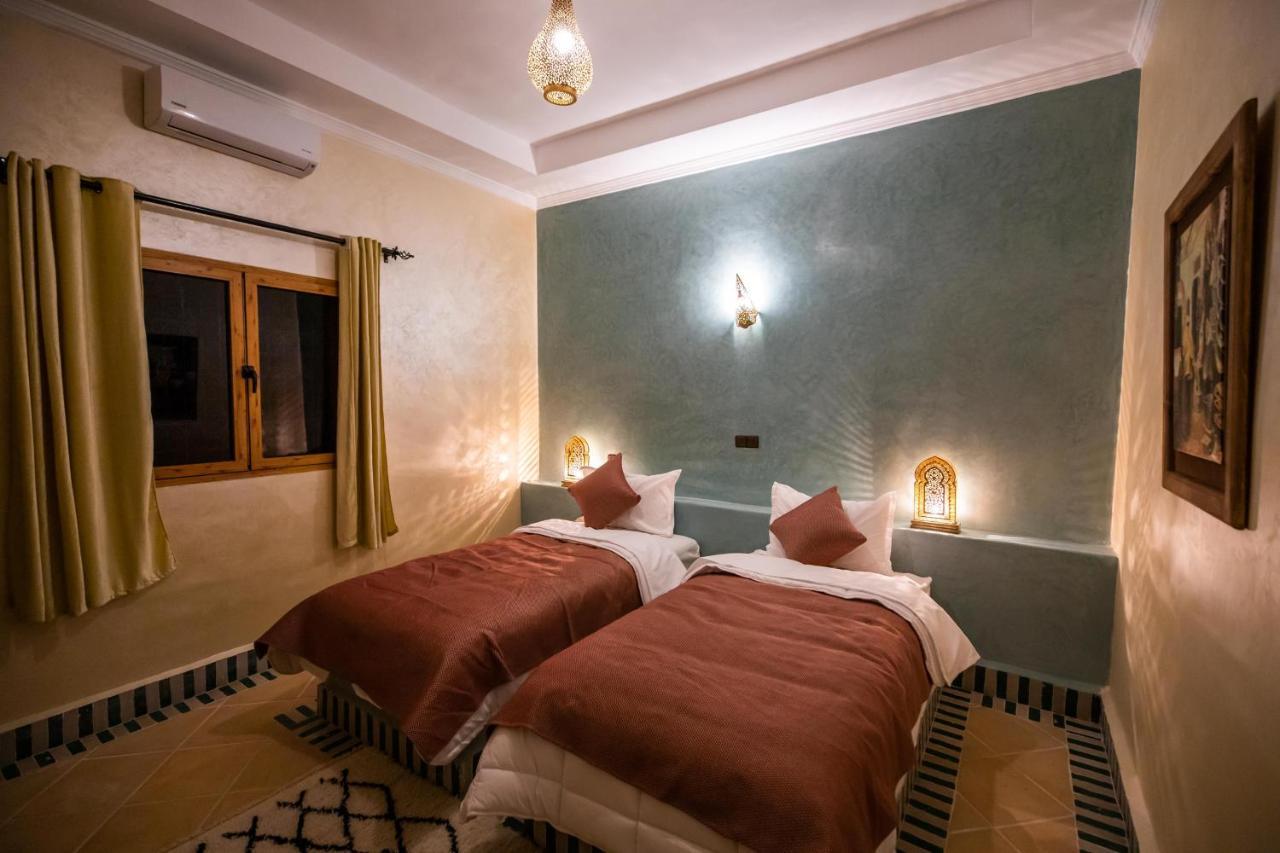 Riad Les Jardins De Мерзуга Экстерьер фото